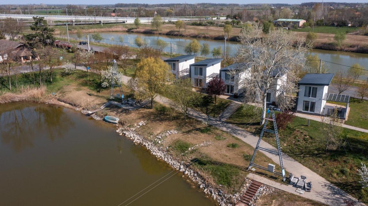 Sun City Vizisport Paradicsom Hódmezővásárhely Exteriör bild